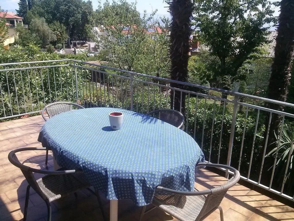 Apartments Garden Opatija 0*,